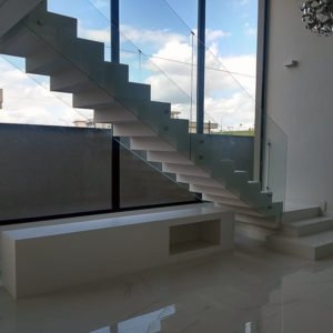 escada-de-marmore-absoluta-marmoraria-sao-jose5